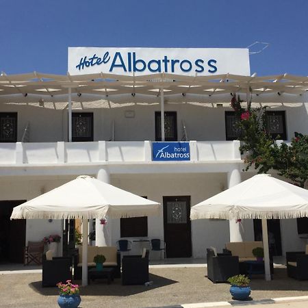 Готель Albatross Livadi  Екстер'єр фото